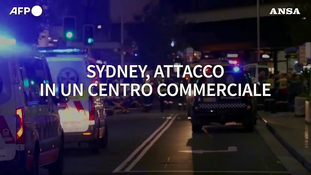 Strage in un centro commerciale, 6 persone accoltellate a morte a Sydney