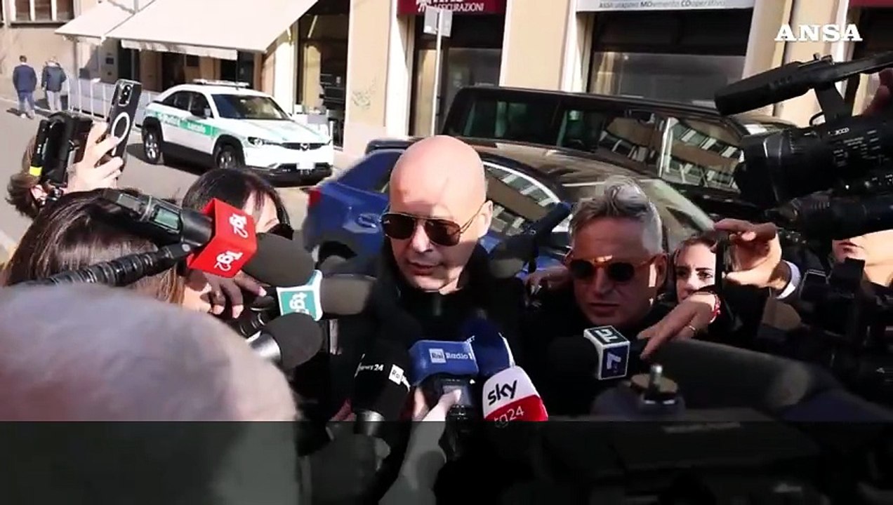 Strage di Erba, curiosi in coda per assistere all'udienza