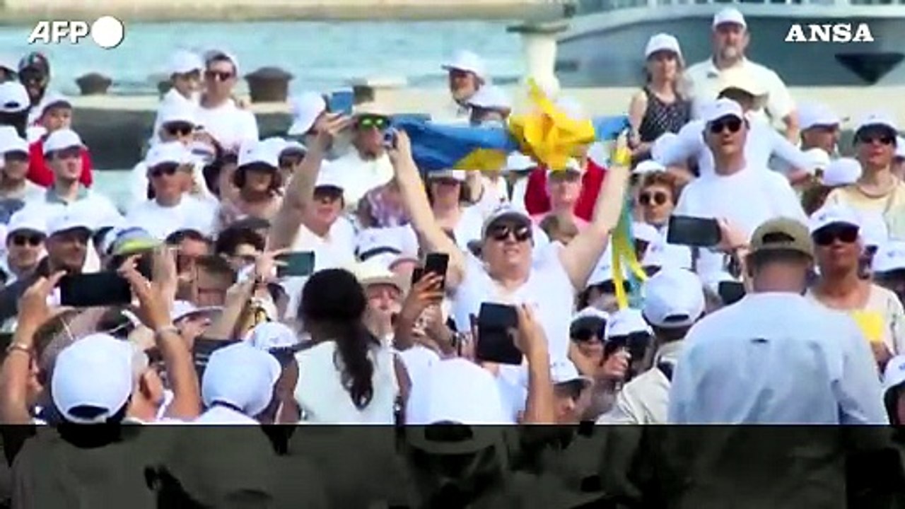 Papa Francesco a Trieste: "Il consumismo e' come un cancro"
