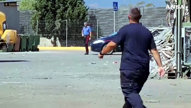 Colpito dalla pala di un escavatore, operaio 42enne muore nel Cagliaritano