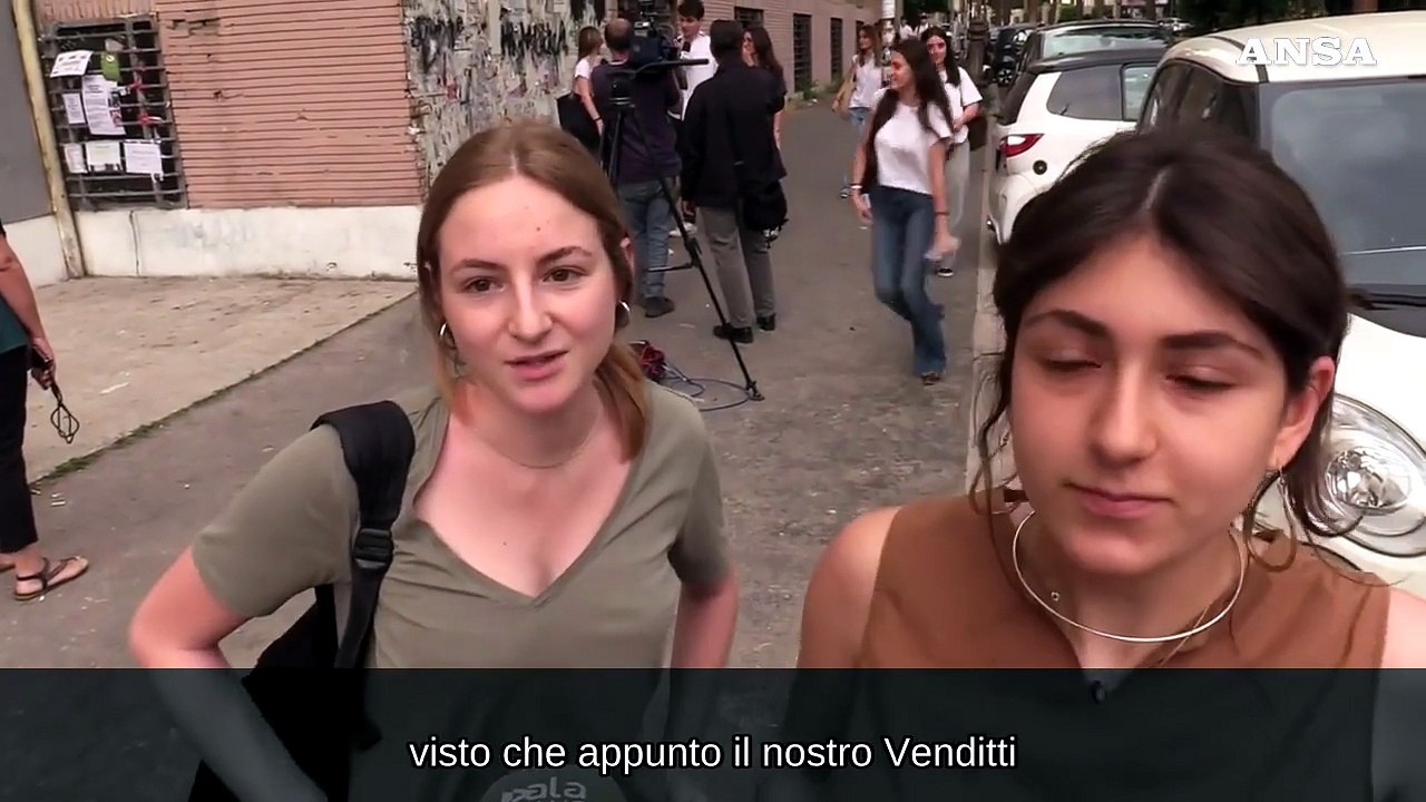 Maturita' 2024 al via con la prima prova, "ci aspettiamo guerra o Ungaretti"