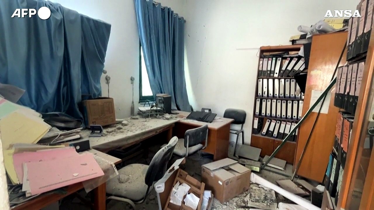 Gaza, a Deir el-Balah colpito anche il Municipio
