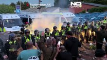 Великобритания: полиция и протестующие сталкиваются в Саутгемптоне из-за убийства студента