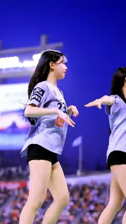 Kim Na-yeon Hanwha Eagles Fancam K-Pop Dance + Cheerleader EP 42