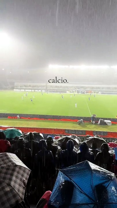 Nubifragio sul Rigamonti: l'arbitro sospende Union Brescia-Ascoli