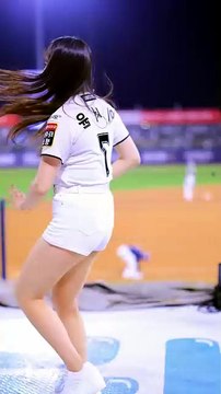 KT Wiz Lee Seo Yoon Fancam Dancing To Out Song + Cheerleader EP 50