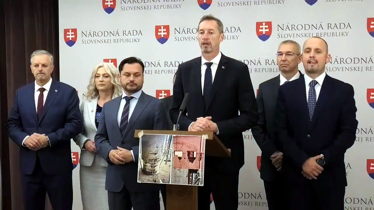 ZÁZNAM: KDH: Kaliňák by sa mal prísť zodpovedať parlamentu, je to jeho povinnosť