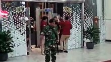 Kejaksaan Agung (Kejagung) menggelandang mantan Kepala Badan Gizi Nasional (BGN) Dadan Hindayana, ke sel tahanan sebagai tersangka korupsi di BGN, Rabu (3/6/2026)..