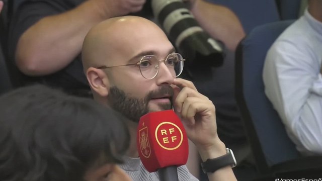 Las 3 cosas que no pueden faltar en la maleta de Borja Iglesias para el Mundial