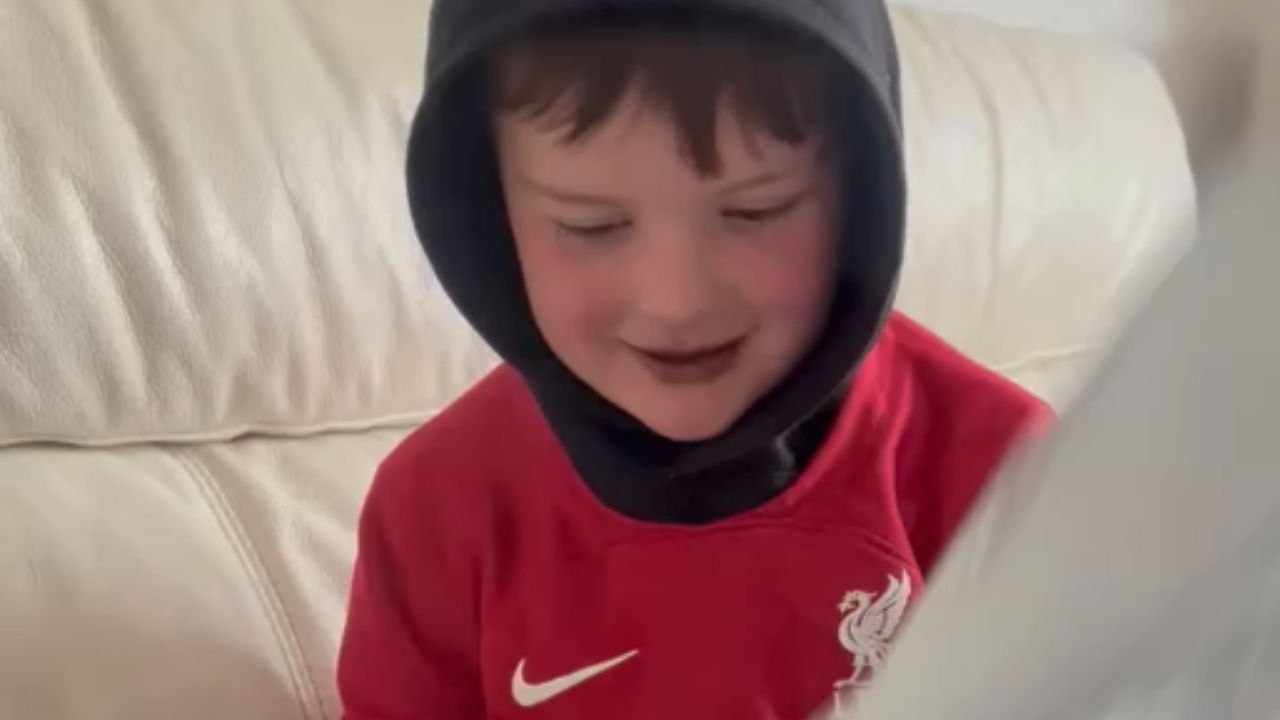 Courageous child with heart condition receives a signed jersey from Christian Eriksen