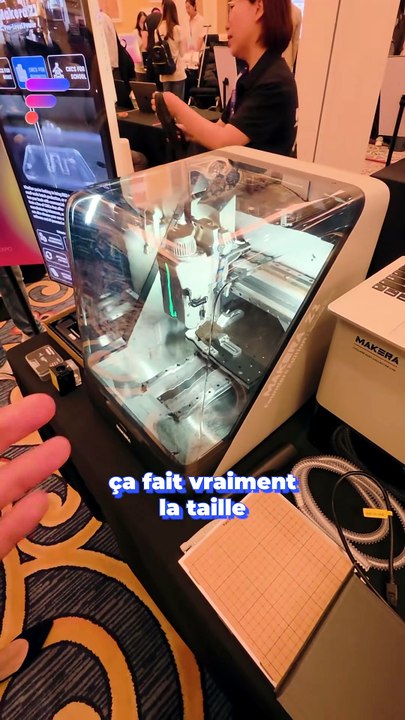 Une machine CNC, tu connais ? #cnc #imprimante3d #machine #shorts