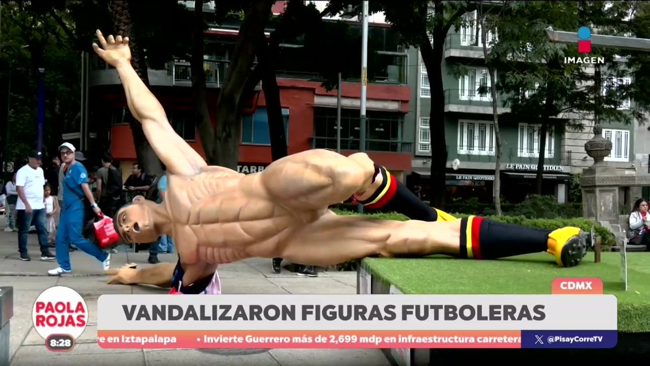 CNTE vandaliza estatuas del Mundial en CDMX | De Pisa y Corre con Paola Rojas