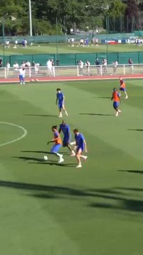 El increíble regate de Olise en el entrenamiento de la selección francesa