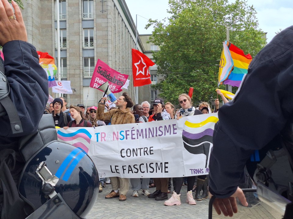 Animations LGBTQIA + dans les médiathèques de Brest : forte mobilisation contre l'appel de Parents Vigilants