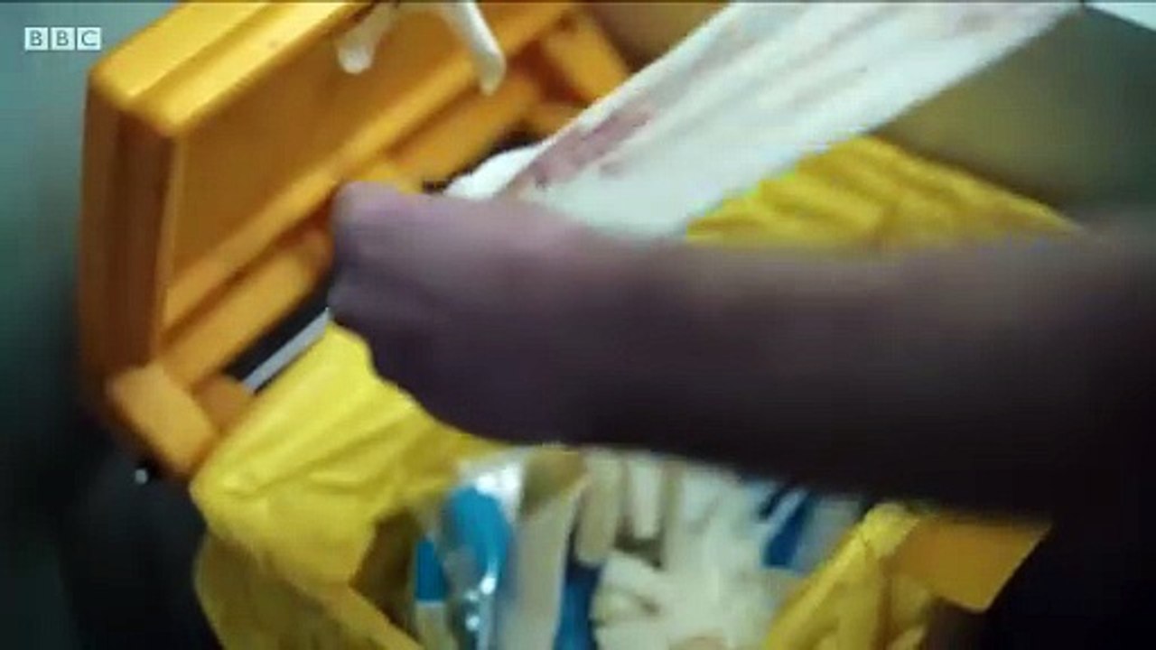 Esto te va a doler | Trailer VO