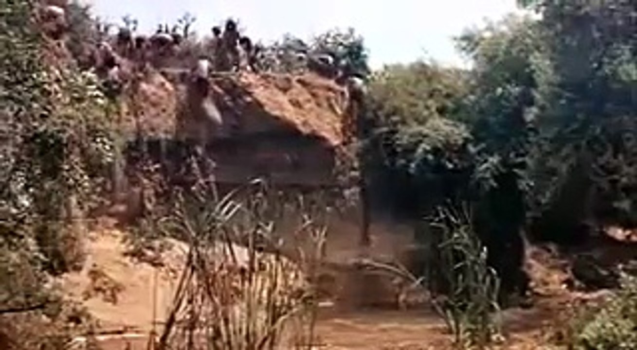 El planeta de los simios (1968) Trailer