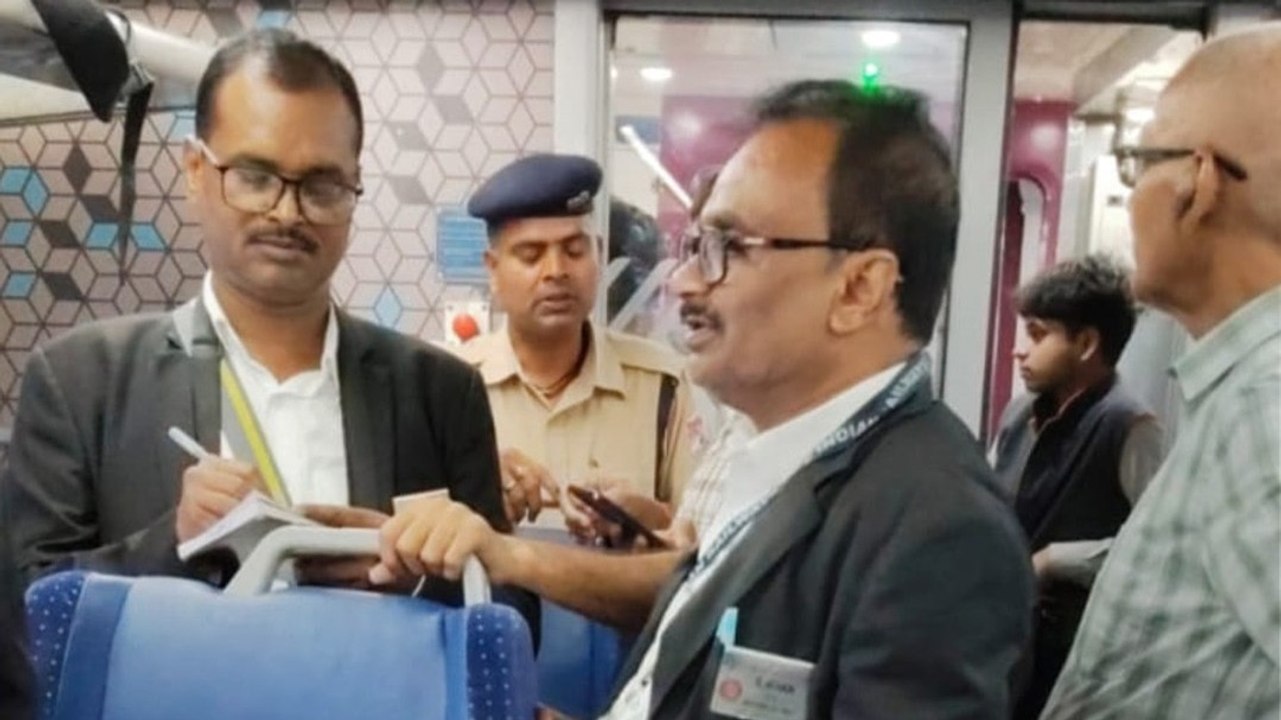 समस्तीपुर रेलमंडल ने दो महीने में वसूला ₹13.65 करोड़ का जुर्माना; 1.84 लाख यात्री धराए