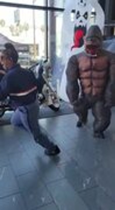 Giant Gorilla Halloween Prank Sends Woman Running