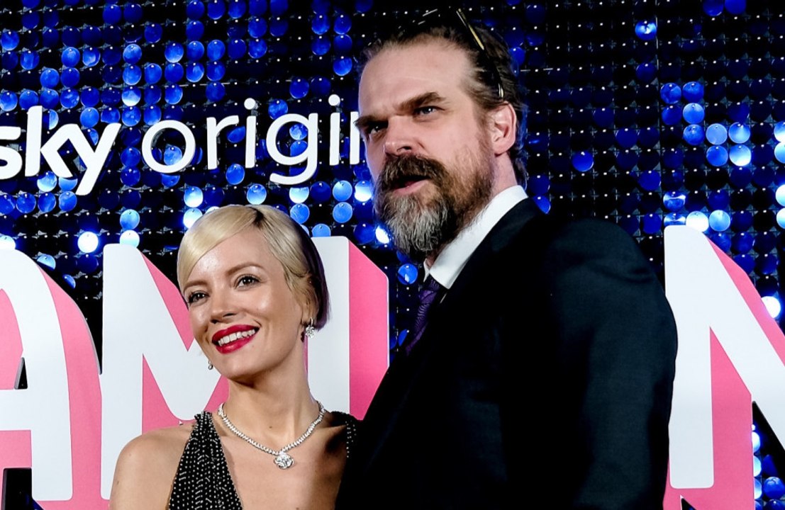 David Harbour protagonizará una nueva comedia negra llamada Little One junto a Gabby Hoffmann