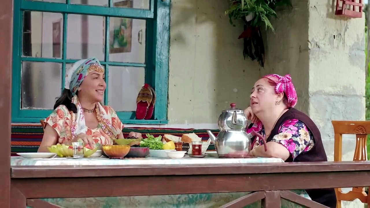 Bizim Hoca Bezdum Da Komedi Filmi izle [Full Mo...