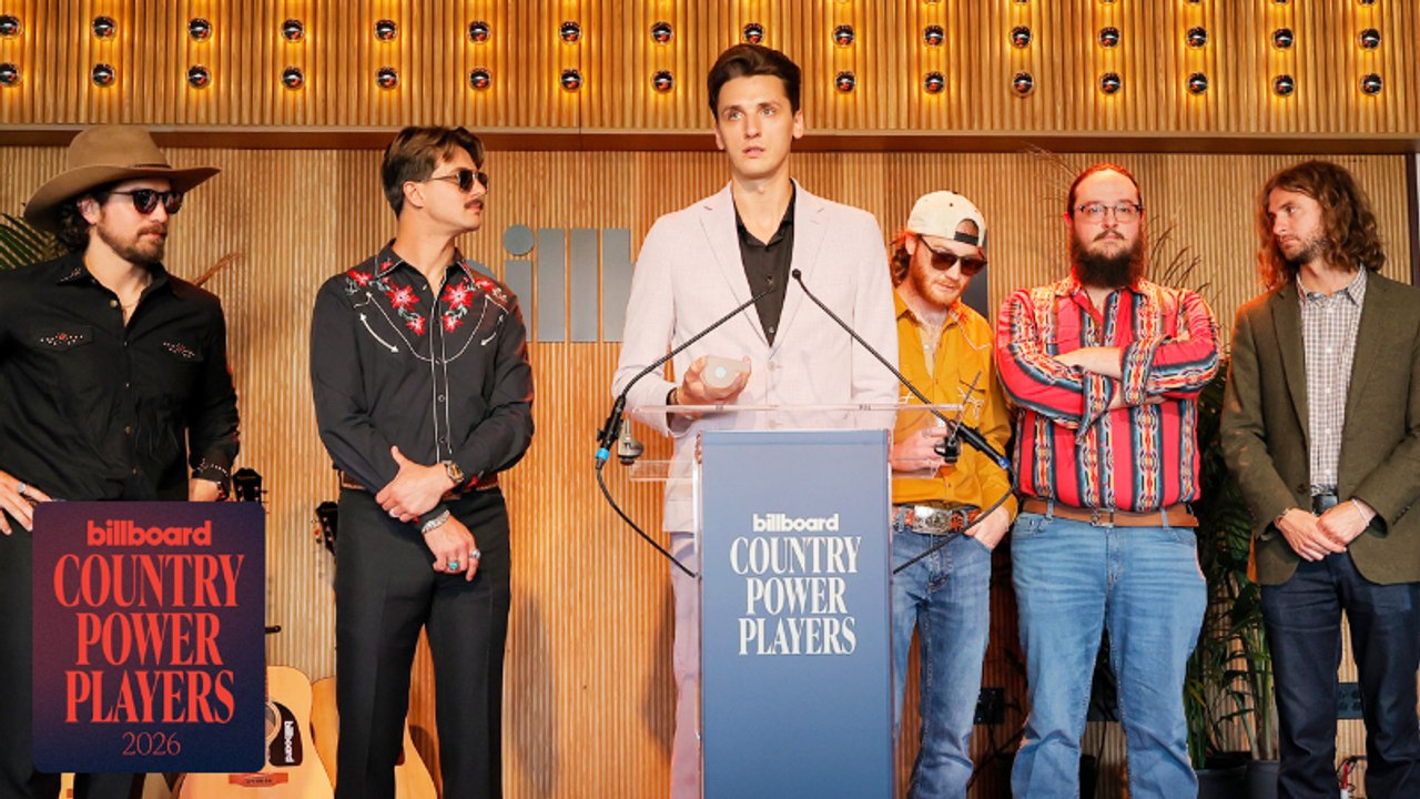The Red Clay Strays Accept the Groundbreaker Award from Matt Rife | Country Power Players 2026