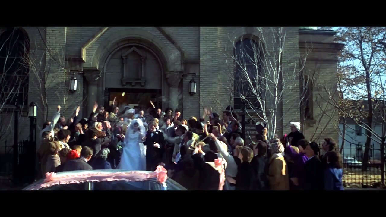 VOYAGE AU BOUT DE L'ENFER (1987) Bande Annonce...