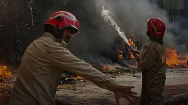 मालवीय नगर अग्निकांड: 21 मौतों के पीछे कौन? फायर सेफ्टी और सिस्टम पर बड़े सवाल