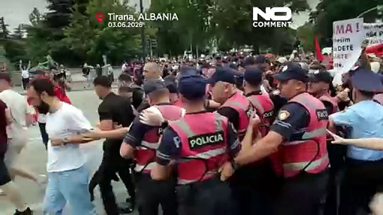 ألبانيا: رابع يوم من الاضطرابات بسبب منتجع مرتبط بترامب يشعل الاحتجاجات