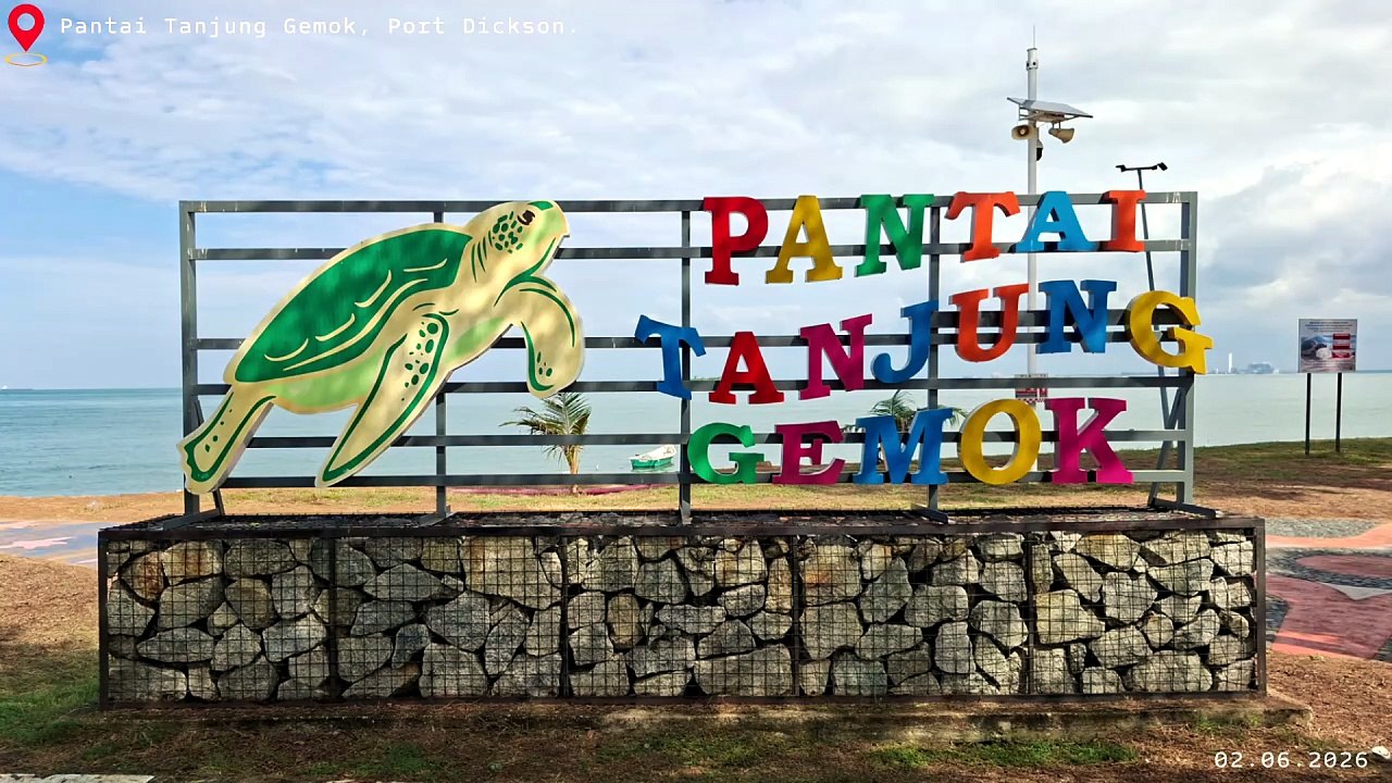 PANTAI TANJUNG GEMOK