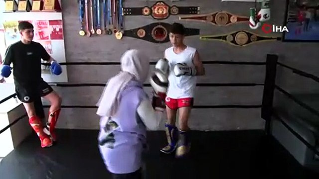 Sivaslı kick boksçular, Dünya Kupası’na damga vurdu | Ajansspor | IHA
