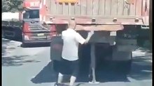 Cette invention pour bouger un camion est juste géniale