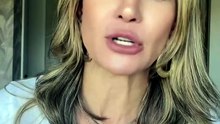“Ali Klemt, comunicadora”. E o quê mais???