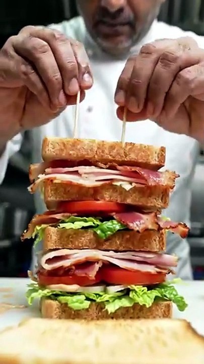 Chef make a sandwich