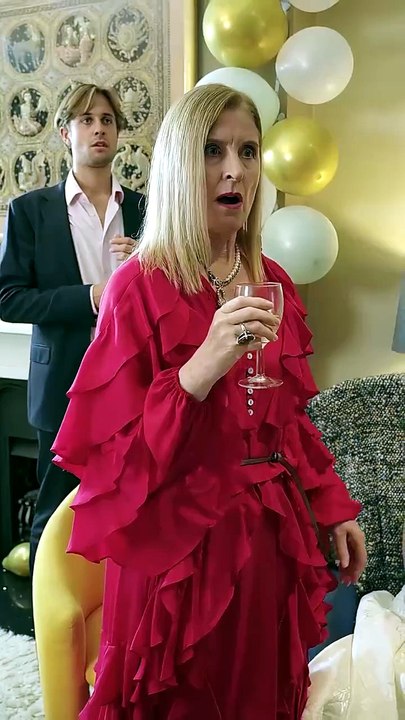 Divorced Queen Returns to The Stage - Full - New [xaa2df2]