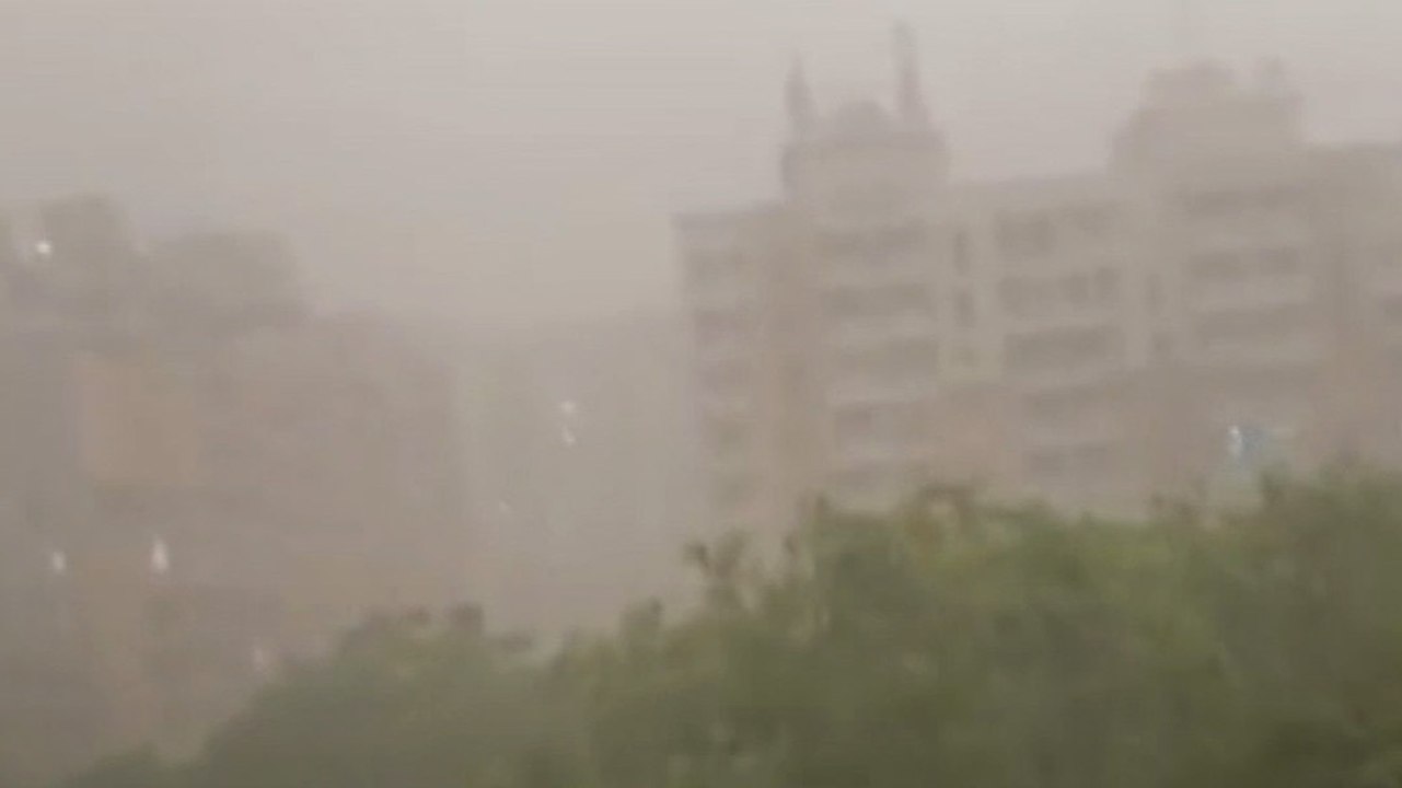 Delhi-NCR Weather Update: मौसम ने अचानक बदली कर...