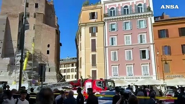 Nuovo crollo alla Torre dei Conti ai Fori Imperiali