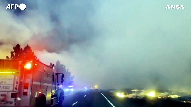 Incendi: Usa, in California bruciati quasi 100mila ettari
