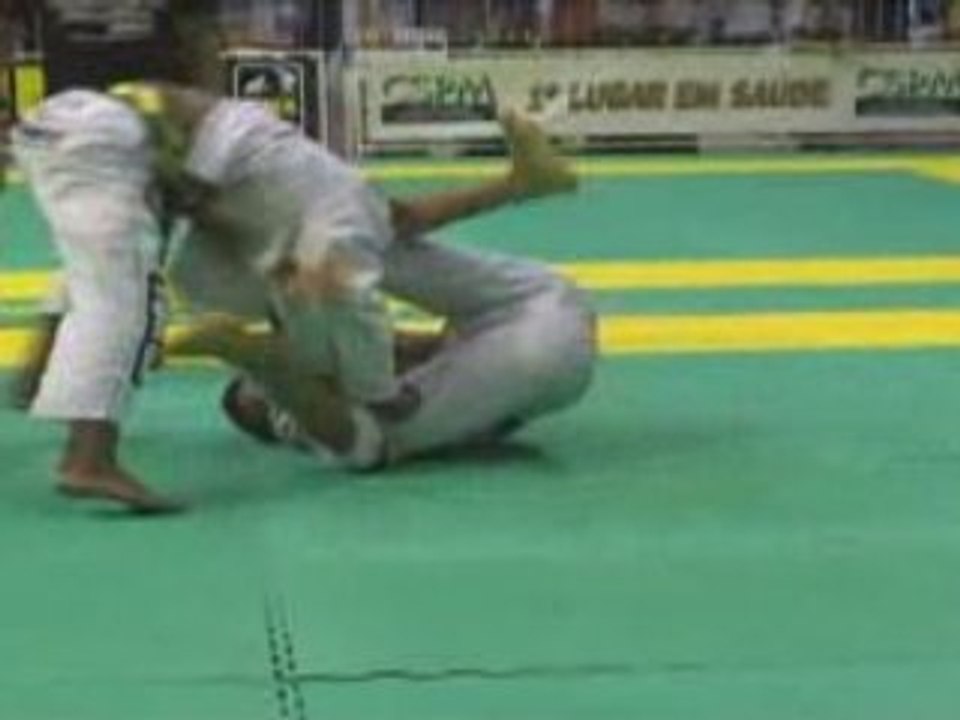 Ronaldo Souza JACARE v Lucio Lagarto Rodrigues...