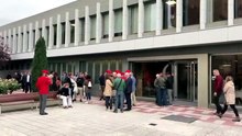 Capilla ardiente por los policías forales fallecidos en Elgoibar