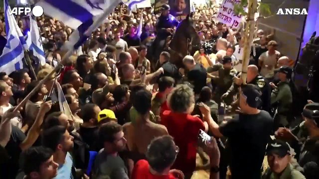 Israele, feriti e una trentina di arresti alla manifestazione a Tel Aviv
