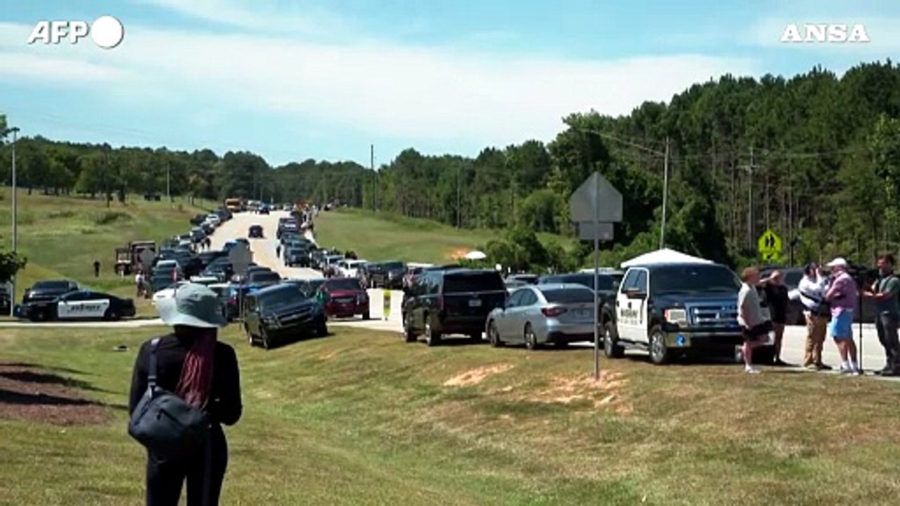 Usa, studente spara nella sua scuola e uccide 4 persone: poi si consegna