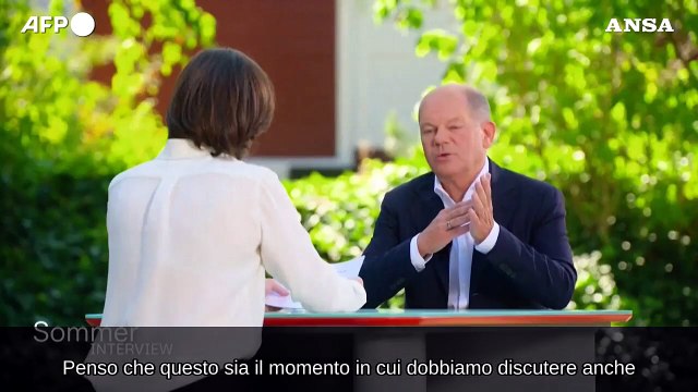 Scholz: Necessario intensificare gli sforzi diplomatici per la pace in Ucraina