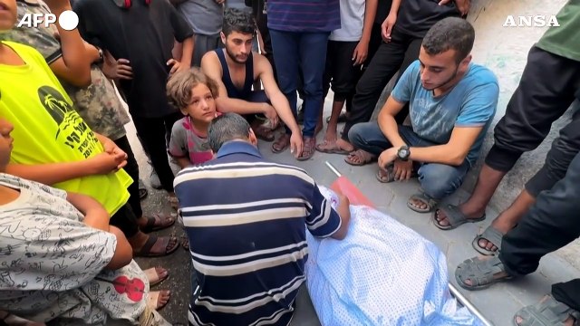 Colpita una ex scuola a Gaza City, almeno 3 morti e 20 feriti