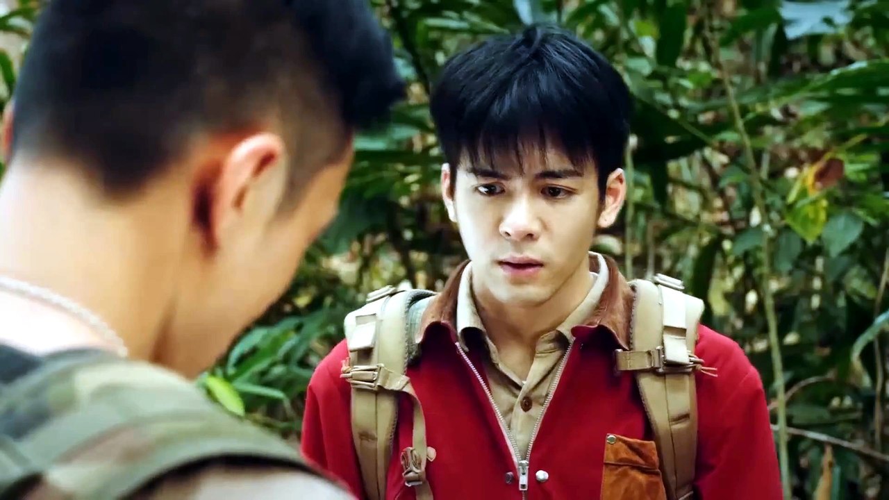 【2025 Newest Movies】Python attack! Expedition team is swarmed by snakes, fighting for their lives! 🐍