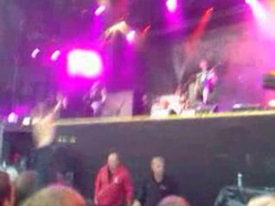 Bullet for my valentine - Tears don't fall Live @ RIP2008