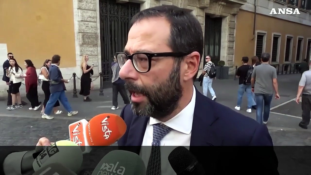 Patuanelli (M5s): "Grillo? Non capisco se voglia che usciamo dal Parlamento"