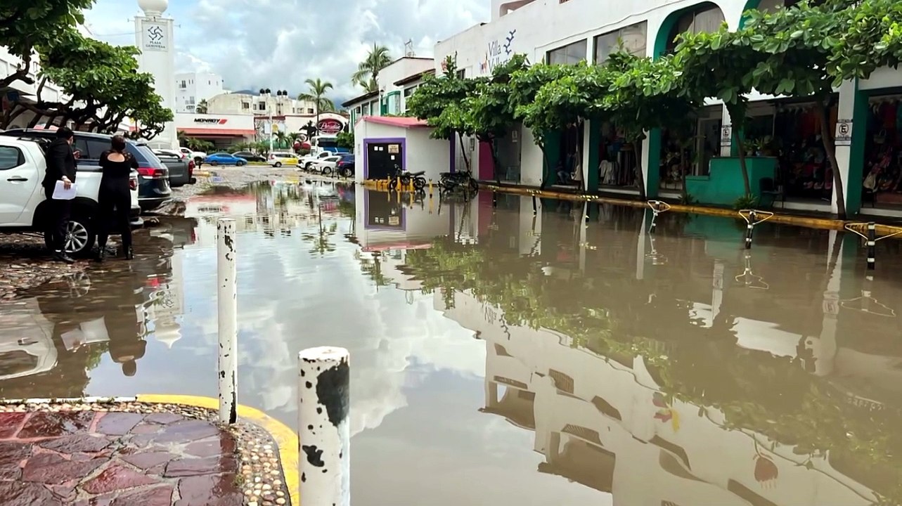 Desazolvan Las Glorias para prevenir inundaciones este temporal | CPS Noticias Puerto Vallarta
