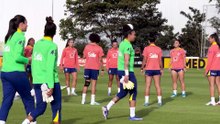 Marta volta a treinar com a Seleção Feminina