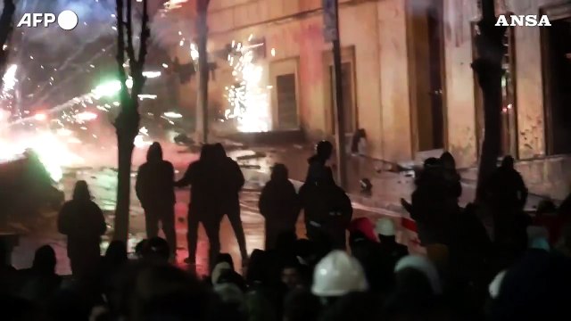 Non si fermano le proteste in Georgia, migliaia in piazza a Tbilisi