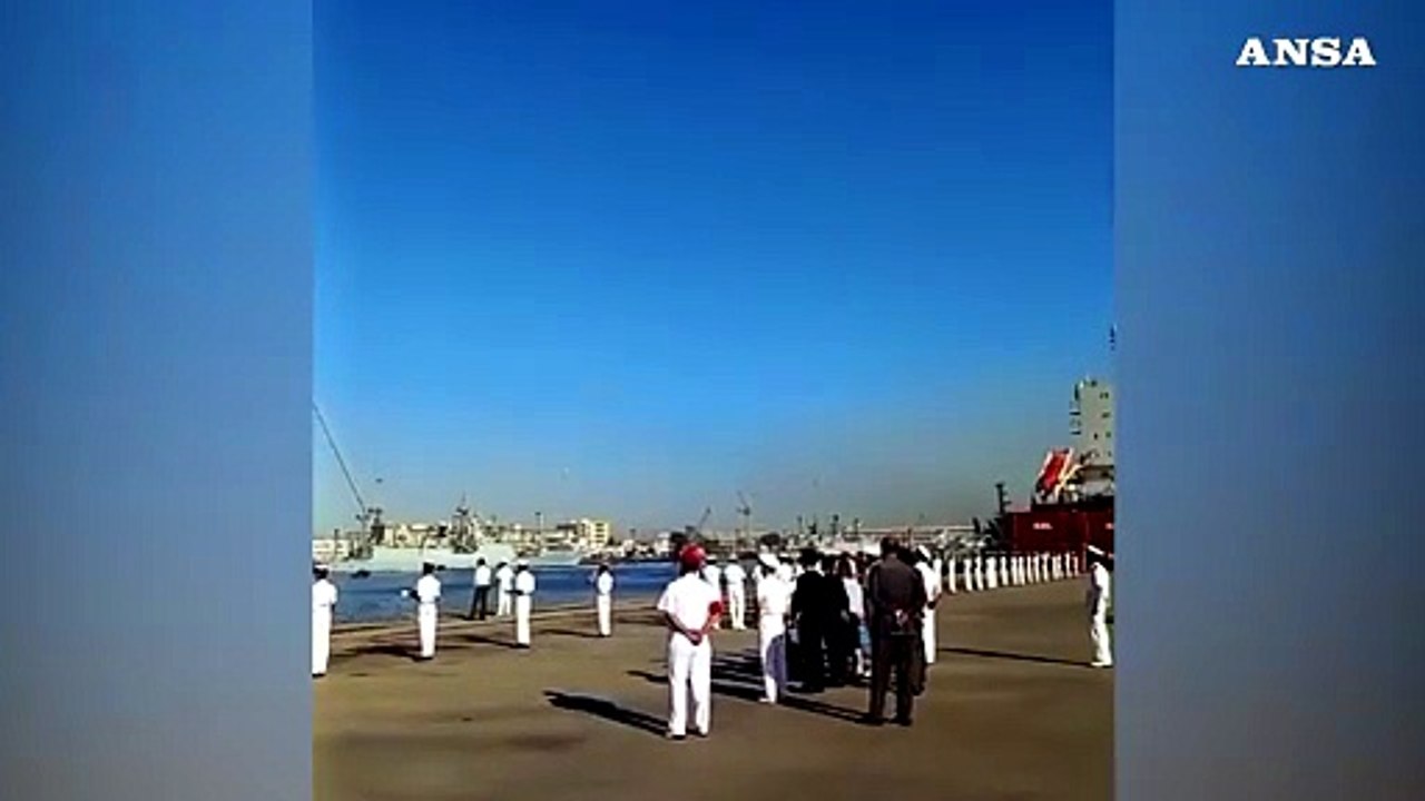 L'Amerigo Vespucci arriva al porto di Karachi in Pakistan